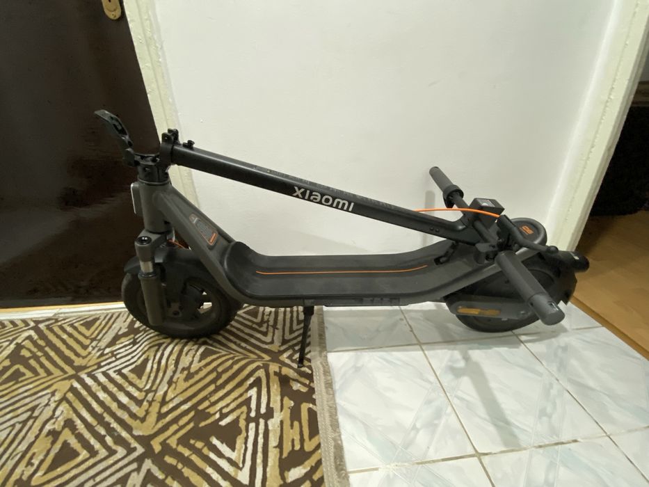 Trotinetă electrică  Xiaomi Electric Scooter 6