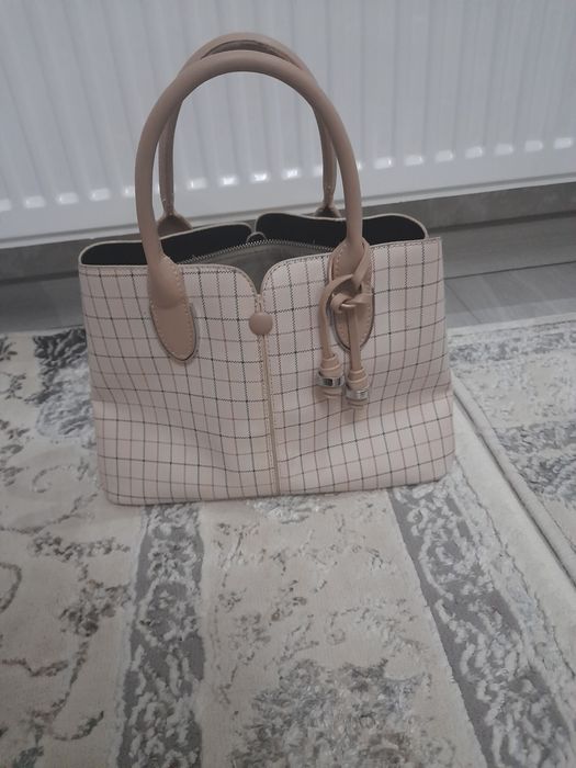 Продам 2 новых сумки хорошего качества