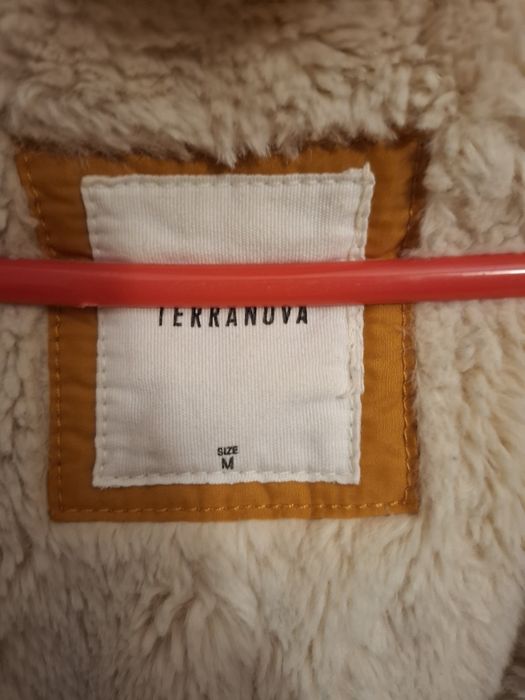 Зимно дамско яке М размер. Теранова