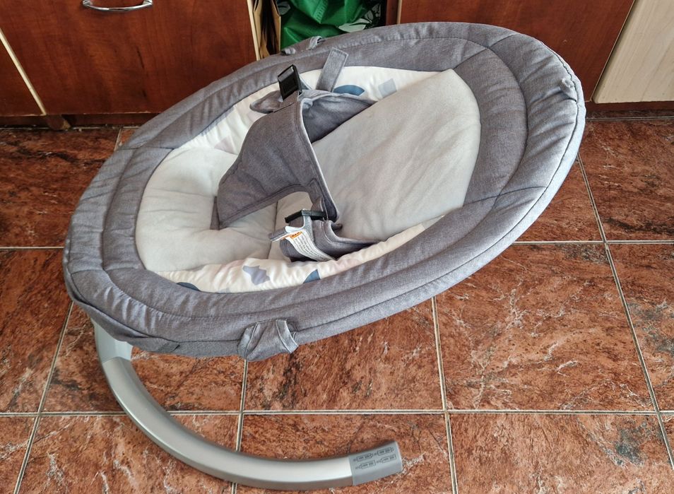 Vând Leagan Electric pentru bebelusi, balansoar, telecomanda