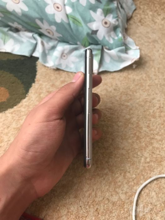 iPhone X telefoni