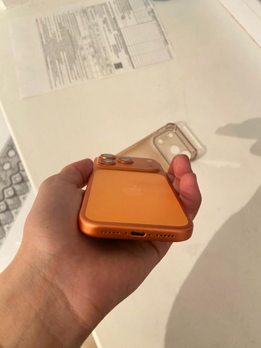 Продам Айфон 17 про