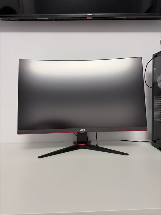 Monitor curbat AOC 27.5inch 165hz 1ms