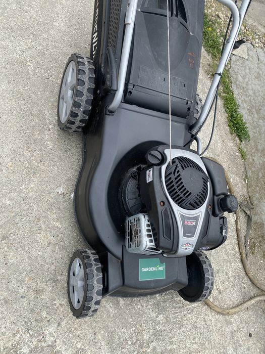 Cositoare pe benzina