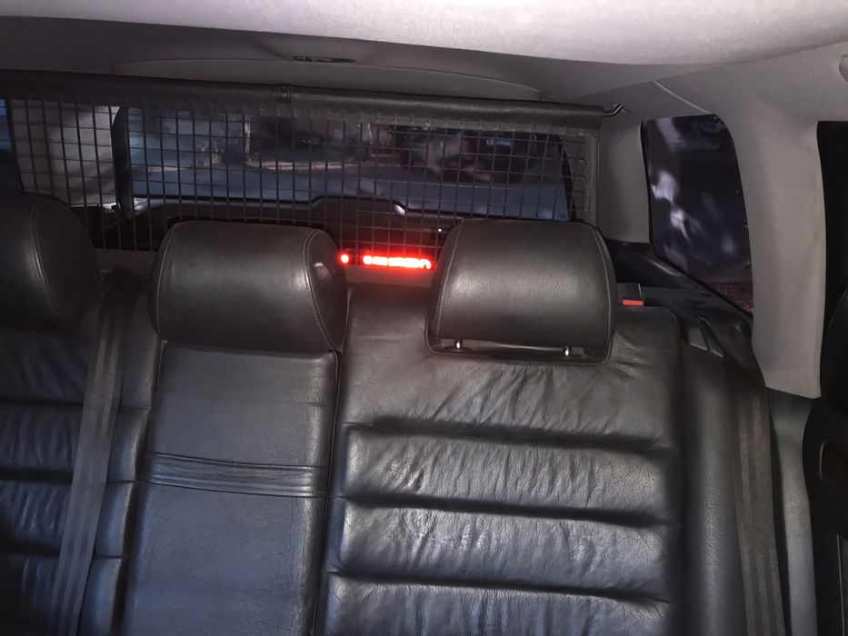 Ауди А6 C5 универсал 2001 год