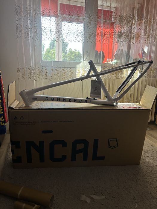 Vand cadru hardtail commencal