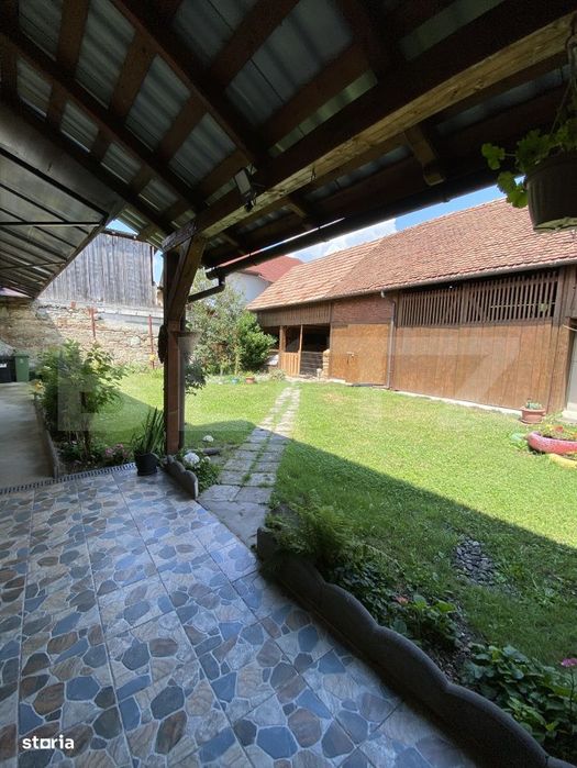Casa de vanzare, 3 camere, 150 mp, 3.687 mp teren - Livezile