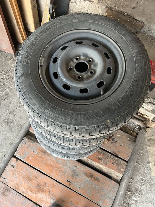 15 диск 8 штук 4 одетые 114.3