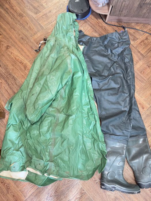 Костюм резиновый для рыбалки