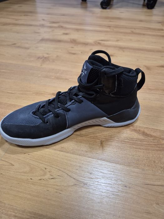 Баскетболни обувки Tarmak