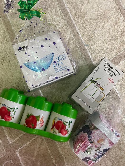 Түрлі ыдыстар сатылады