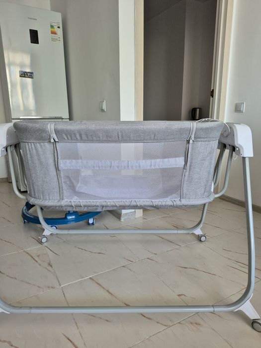 Детская колыбельная кроватка