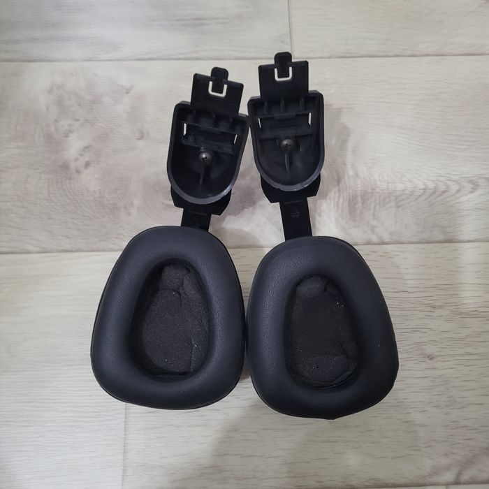 Противошумные наушники новый  3М