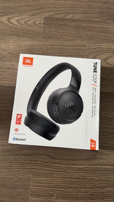 Продам наушники JBL
