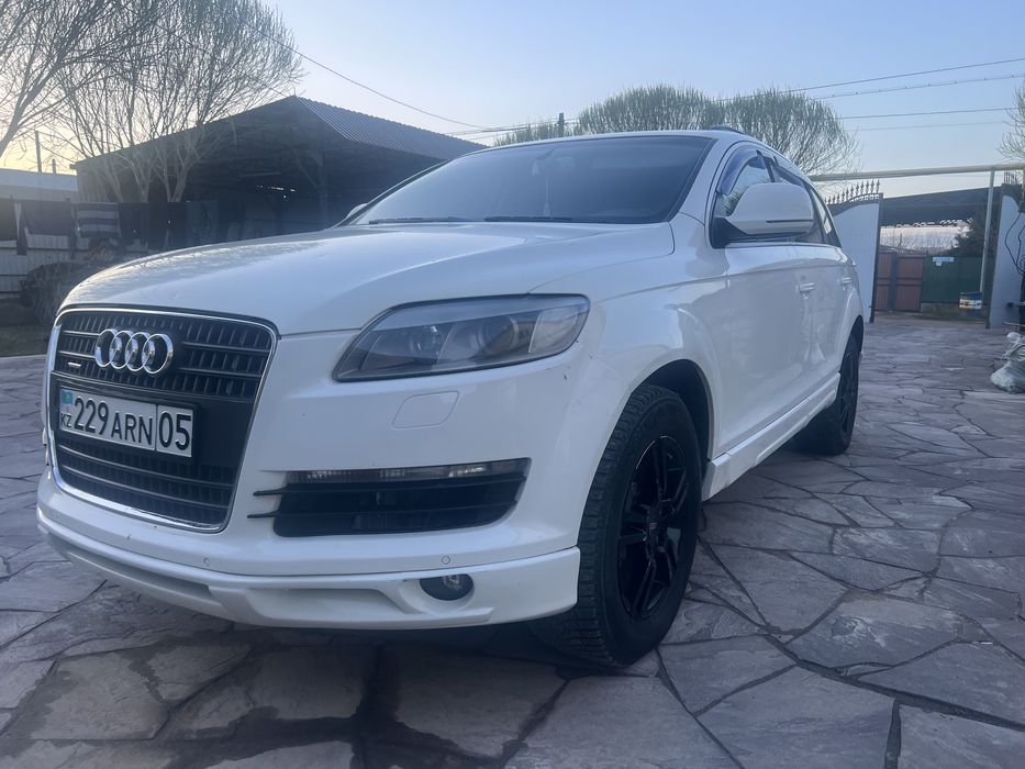 Ауди Q7 легендарный