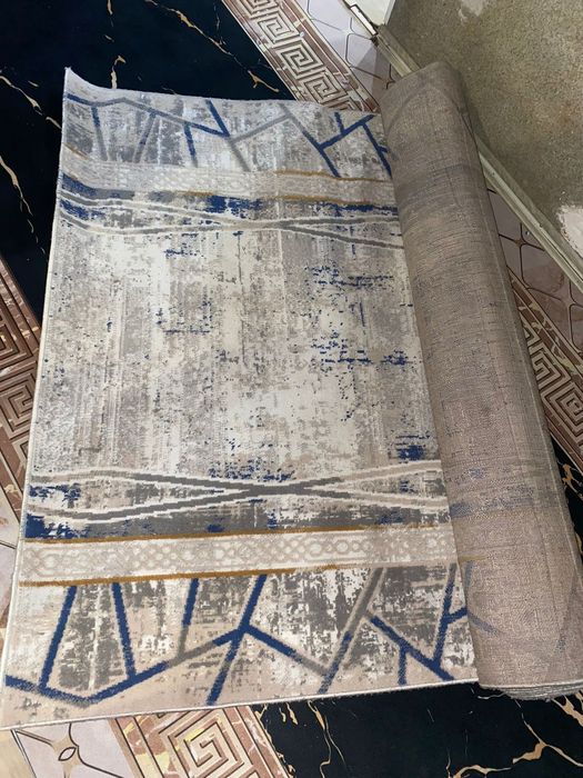 Продам ковер прихожки