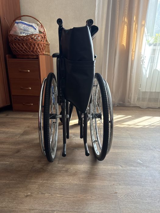 Инвалидная коляска