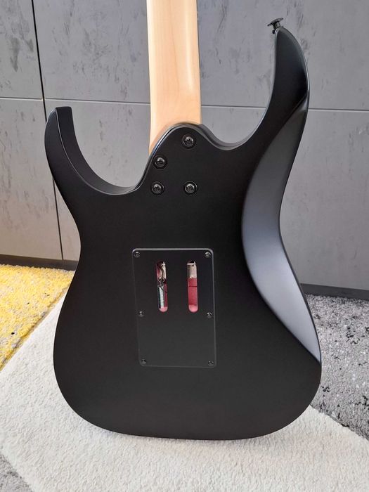 Електрическа китара Ibanez GRGR330EX-BKF Black Flat