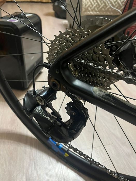 Шоссейный велосипед GIANT Defy Advanced