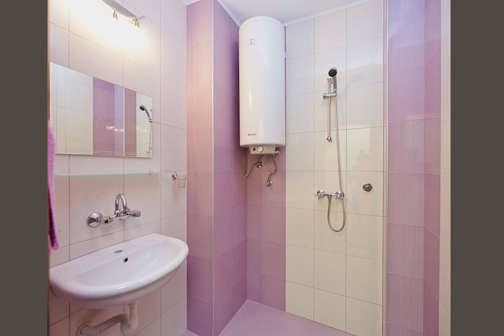 Дава се под наем Многостаен апартамент в Поморие - 90 кв.м за 382.5 € - Снимка #8