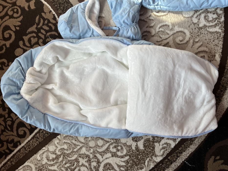 Продам детский камбинезон в отличном состоянии