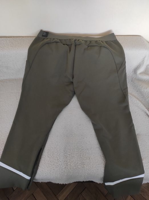 Страхотен тренд панталон на