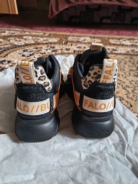Adidași Bufallo originali