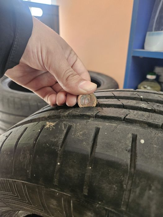 4 бр. гуми 195/65 R15 Vredestein – 6-7 мм грайфер, добро състояние