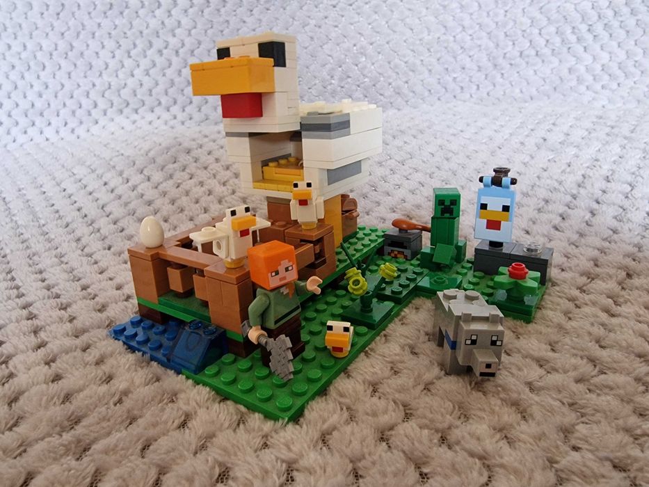 Vând LEGO Minecraft 21140 - The Chicken Coop