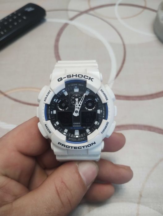 Часовник G-Shock