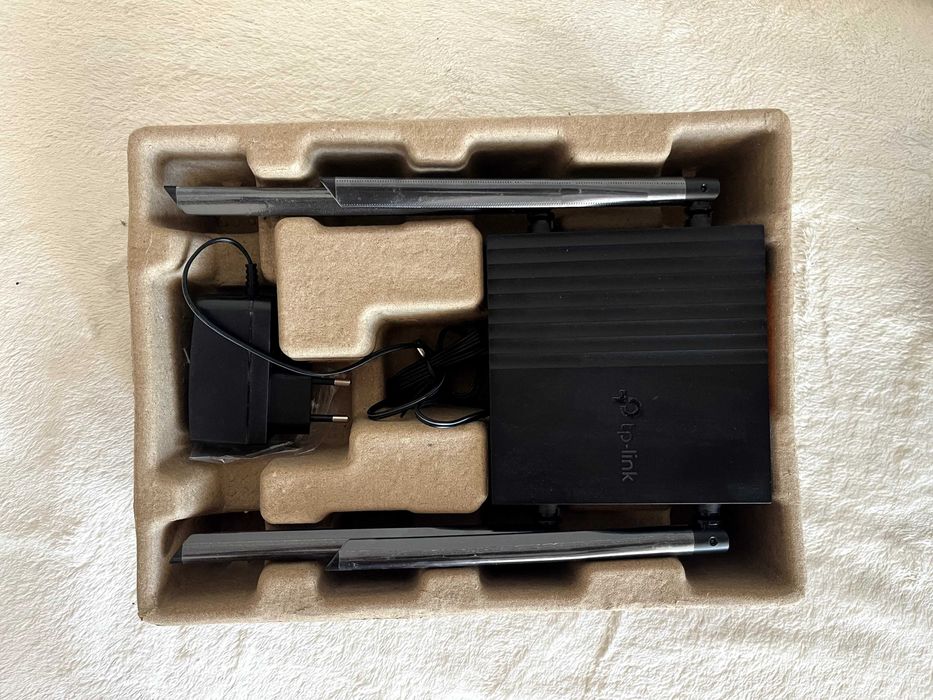 Router Wireless TP-Link Archer C64 AC1200 ca nou