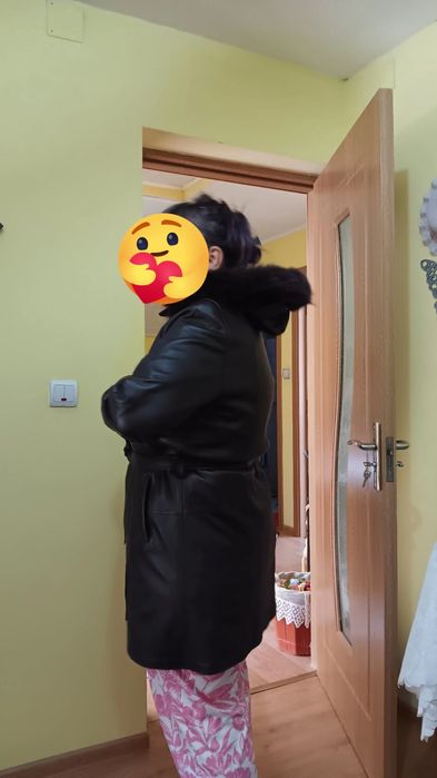 Geaca din piele naturala (este moale ca mănușa) dama cu gluga demontab