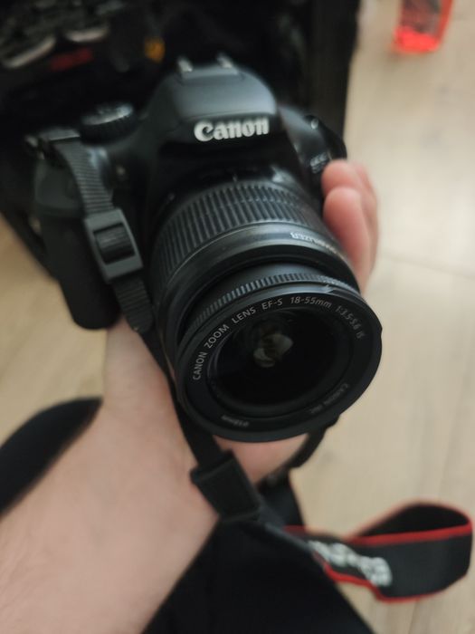 Canon eos 550d 16gb 10900 cadre.obiectiv 18-55