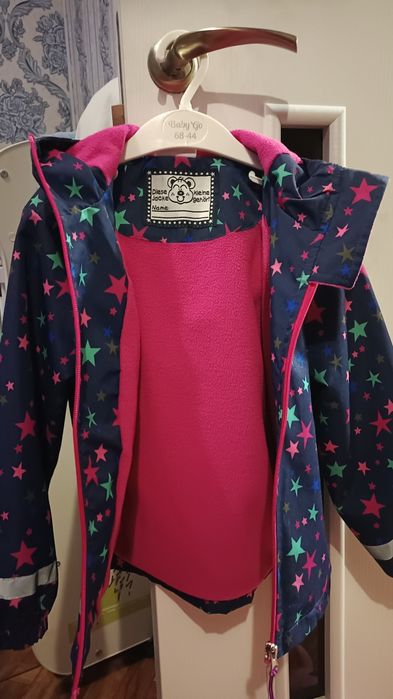 Продам куртку на девочку