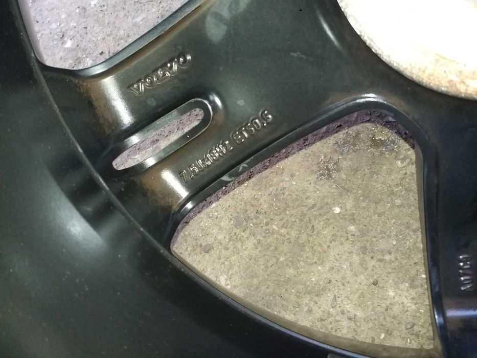 Jante Volvo Xc40 R18 Model 5-Double Spoke Matt Black Diamond Cut