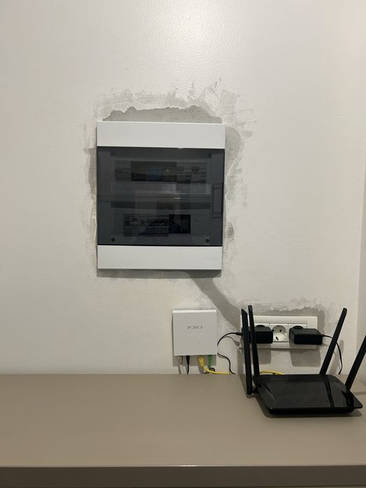 Electrician instalații electrice