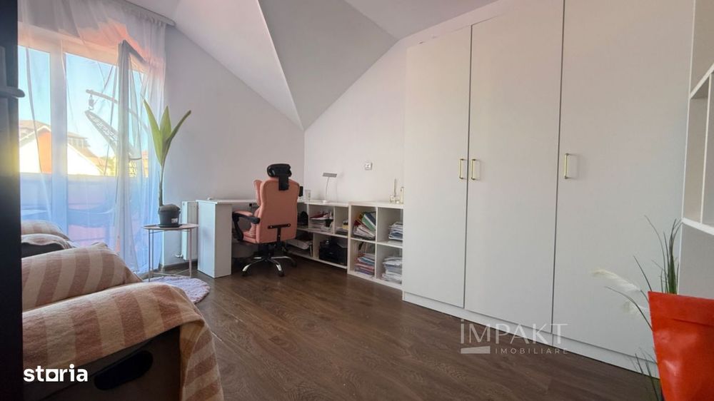 Apartament pe 3 niveluri cu 4 camere in Manastur