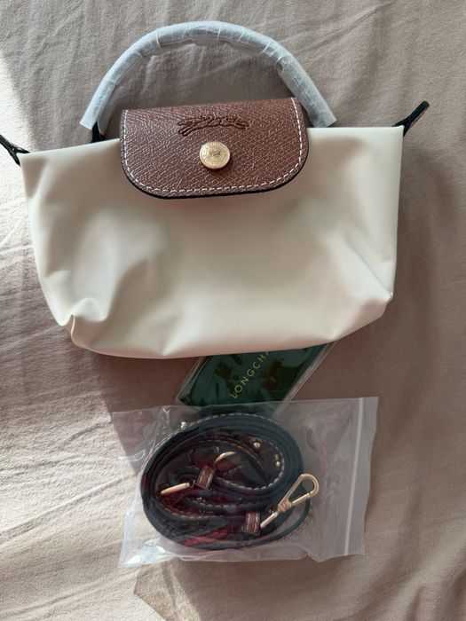 Дамска чанта longchamp - бежава