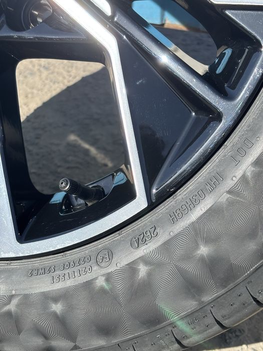 Продам резину Continental на Hyundai Sonata 2025