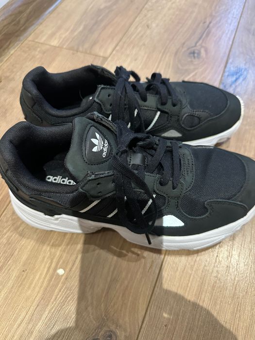 Маратонки Adidas