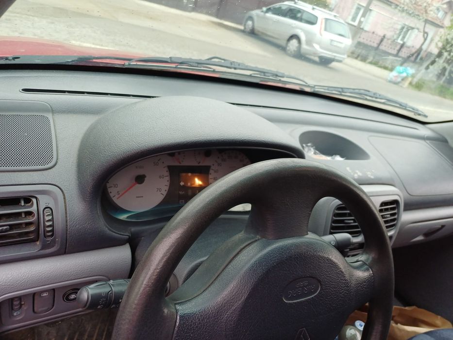 Clio cu gpl nou  și întreținută