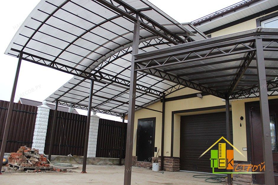 Навесы из метало конструкций .