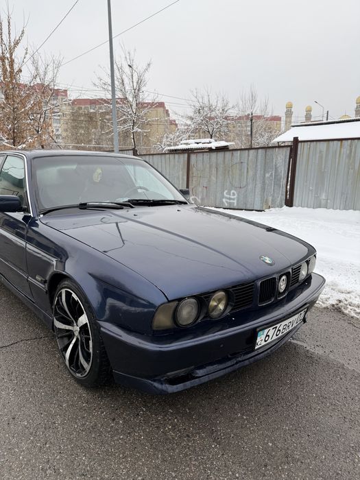 Продам машину Bmw 525 E34