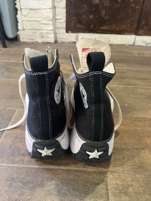 Converse Run Star Hike
