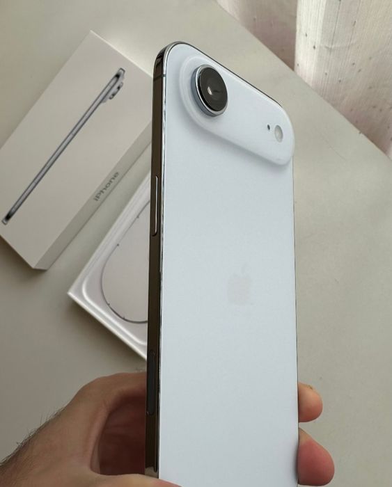 iPhone Air Sky white 256 GB neverlocked