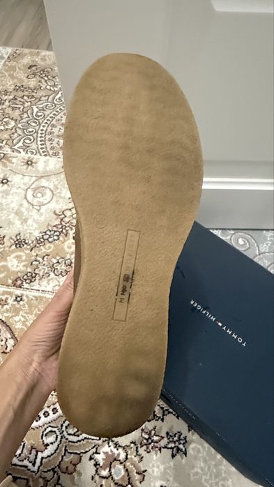 Продам оригинальные ботинки Tommy Hilfiger.