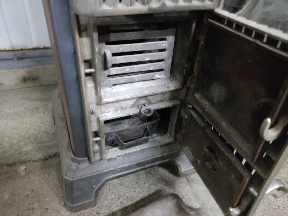 Автентична ретро печка на дърва Металургия 2