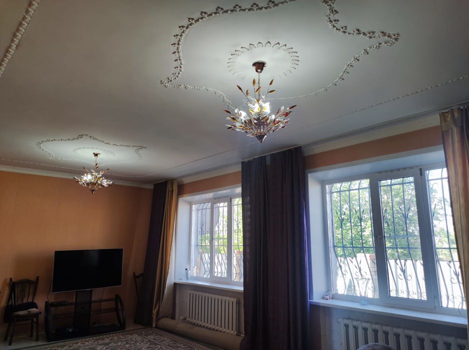 Продам двухэтажный коттедж