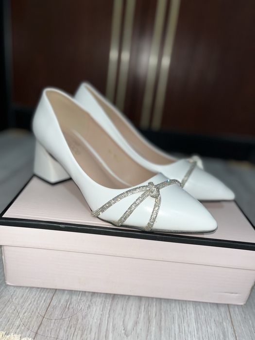 Женские туфли обувь классика