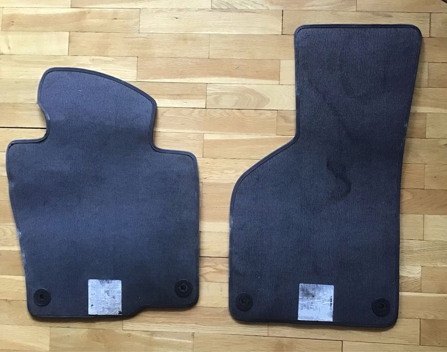 мокетни стелки  - 2 бр.- предни - за VW пасат ,